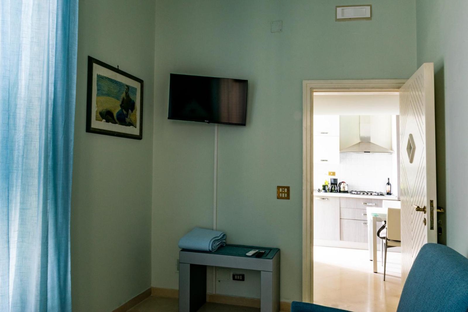 Ferienwohnung Palazzo Vaaz Mola di Bari Exterior foto
