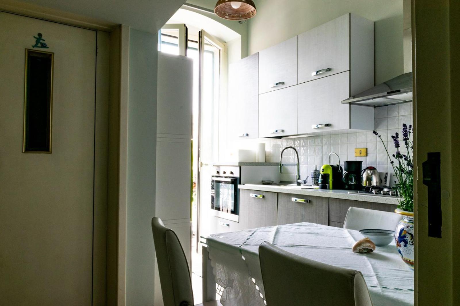 Ferienwohnung Palazzo Vaaz Mola di Bari Exterior foto